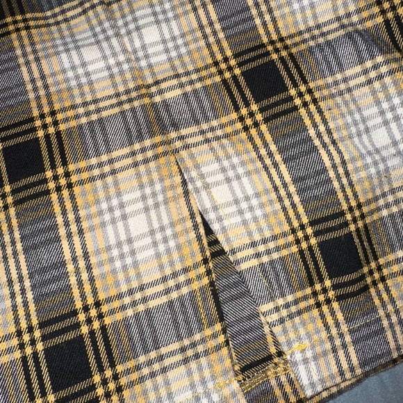 Black & Yellow Skirt 🐝 - Picture 2 of 4